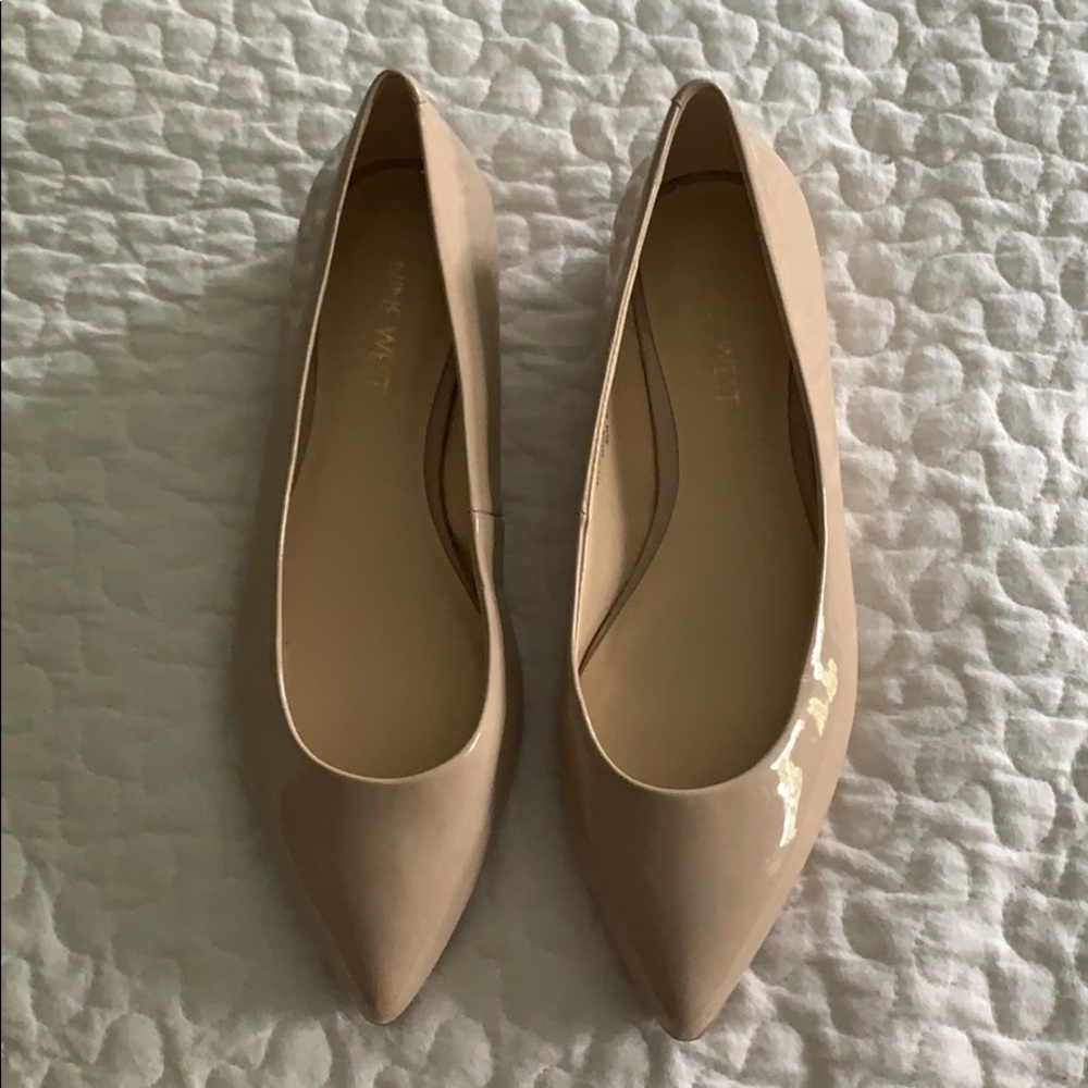 Nine West Pointy Toed Nude Ballet Flats
